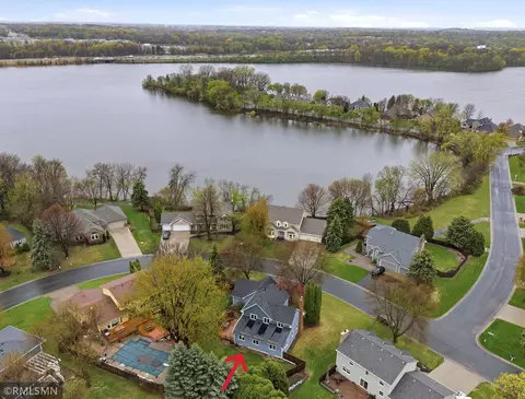 8758 Dallas Ln N, Maple Grove, MN 55369