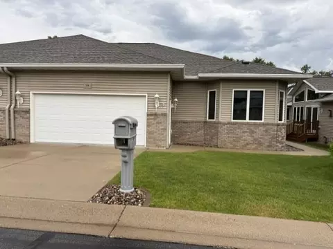 106 Whispering Ln, Winona, MN 55987