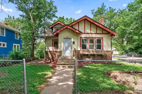 3251 Colfax Ave N, Minneapolis, MN 55412