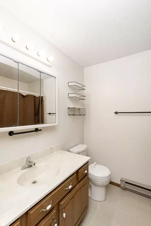 Bath - 1907 27th Ave S, Fargo, ND 58103 photo 1 of 5