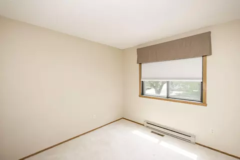 Bedroom - 1907 27th Ave S, Fargo, ND 58103 photo 4 of 8