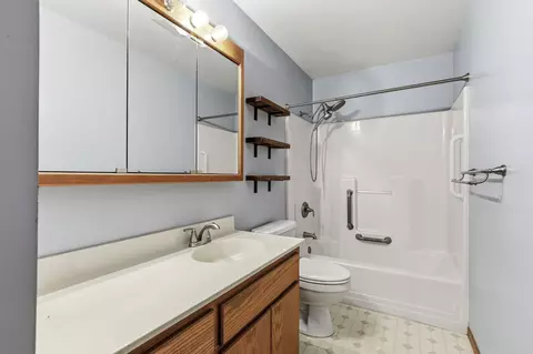 Bath - 6312 Stark Rd, Harris, MN 55032 photo 1 of 2