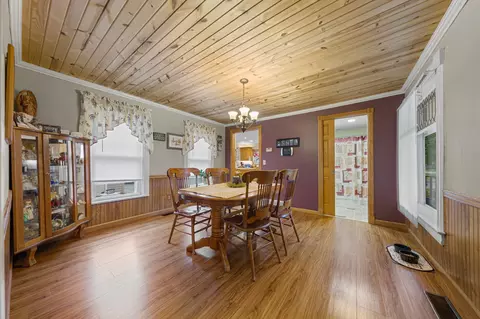 Dining - 806 5th St NW, Faribault, MN 55021 photo 1 of 3