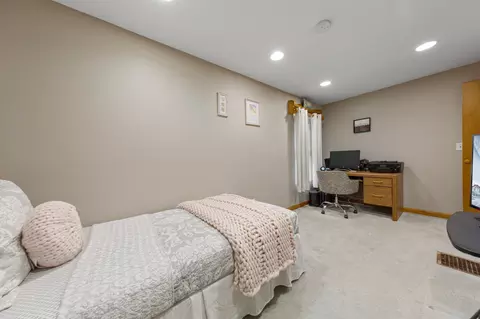 Bedroom - 806 5th St NW, Faribault, MN 55021 photo 1 of 4