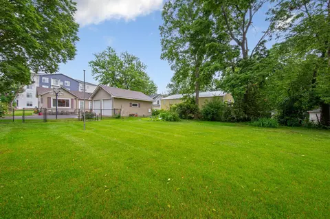 Exterior - 806 5th St NW, Faribault, MN 55021 photo 8 of 8