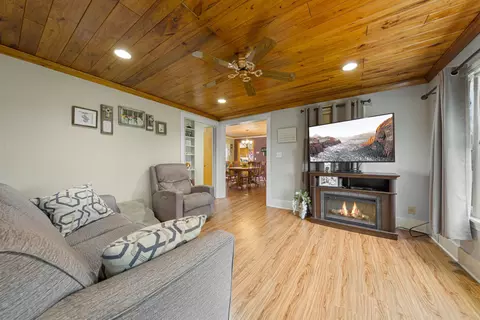 Living - 806 5th St NW, Faribault, MN 55021 photo 2 of 2