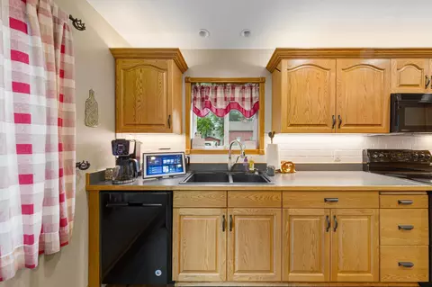 Kitchen - 806 5th St NW, Faribault, MN 55021 photo 5 of 5