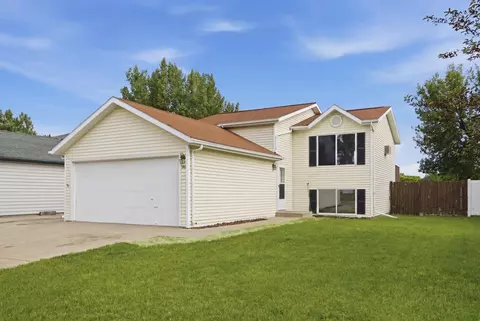 748 14th Ave W, West Fargo, ND 58078