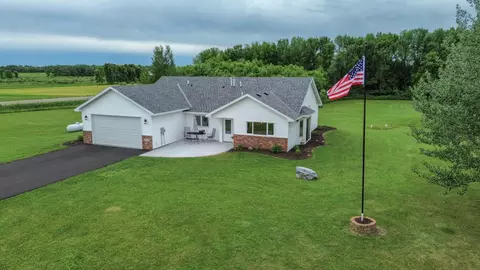 7057 133rd St, Milaca, MN 56353