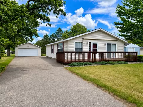 302 Central Ave S, Park Rapids, MN 56470