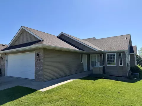 1721 Carleton Dr, Hastings, MN 55033