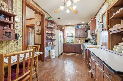 Kitchen - 7485 Greenfield Rd, Loretto, MN 55357 photo 1 of 3