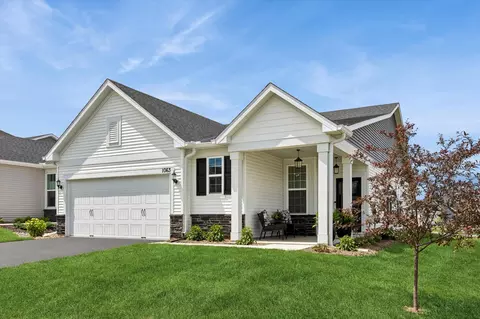 1063 Moers Dr, Chaska, MN 55318