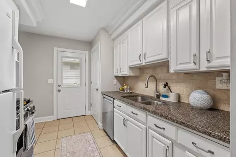 Kitchen - 2193 Cedar Ln, Mound, MN 55364 photo 3 of 4