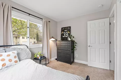 Bedroom - 2193 Cedar Ln, Mound, MN 55364 photo 4 of 6