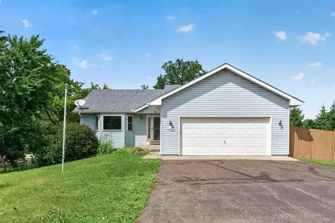 11264 Garnet Ct, Hanover, MN 55341