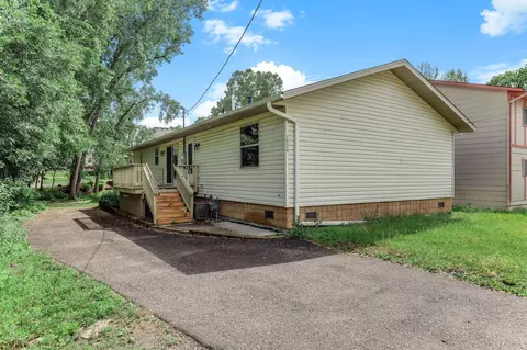 1534 Larpenteur Ave E, Saint Paul, MN 55109