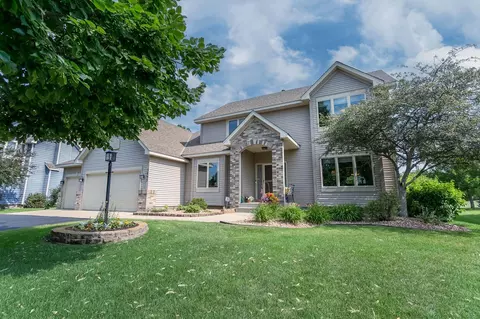 3895 Arlington Dr, Woodbury, MN 55129
