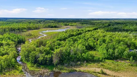 23506 Bazanis Rd, Cohasset, MN 55721