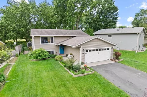 8430 Hiawatha Ave, Eden Prairie, MN 55347