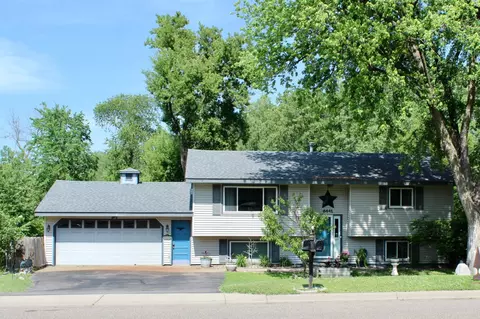 6441 Edgemont Blvd N, Brooklyn Park, MN 55428