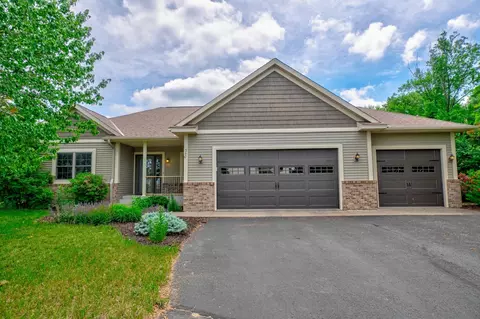 1340 Creekwood Dr, New Richmond, WI 54017