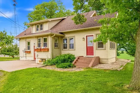 4475 409th Ave NW, Braham, MN 55006