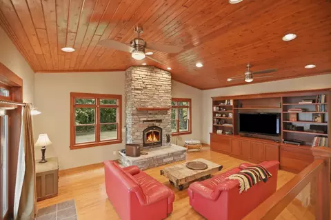 Living - 7251 Mill Rd, Centerville, MN 55038 photo 2 of 3