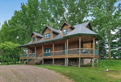 39645 Palm St NW, Stanchfield, MN 55080