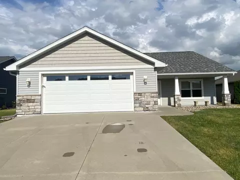 8 Abbey Ln, Kasson, MN 55944