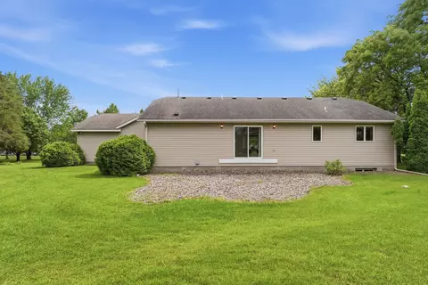 Exterior - 1850 E 49th St SE, Saint Cloud, MN 56304 photo 14 of 15