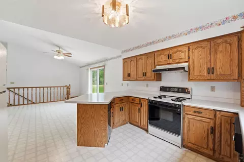 Kitchen - 1850 E 49th St SE, Saint Cloud, MN 56304 photo 6 of 6