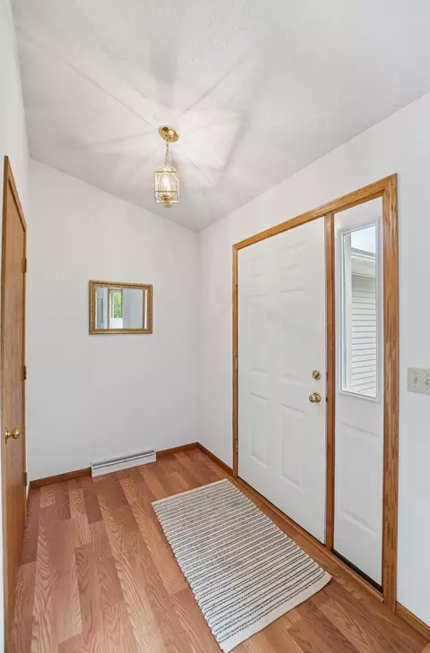 Entry Way - 1850 E 49th St SE, Saint Cloud, MN 56304 photo 1 of 2