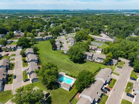 View/Area - 1757 Bluebill Dr, Eagan, MN 55122 photo 4 of 6