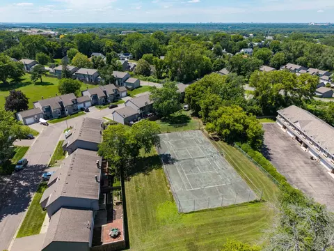 View/Area - 1757 Bluebill Dr, Eagan, MN 55122 photo 5 of 6