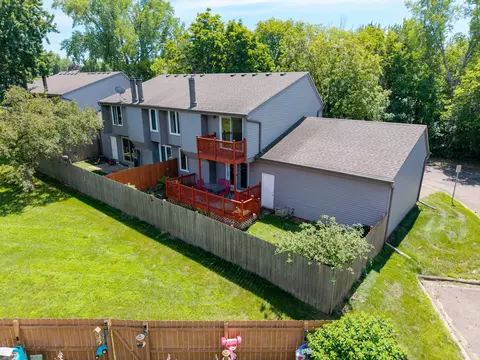 Exterior - 1757 Bluebill Dr, Eagan, MN 55122 photo 3 of 7