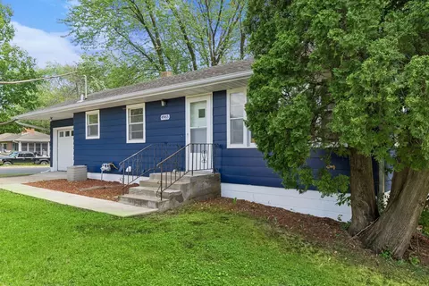 Exterior - 4965 Main St E, Maple Plain, MN 55359 photo 2 of 8