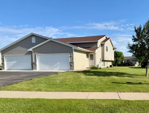 664 9th St, Clearwater, MN 55320