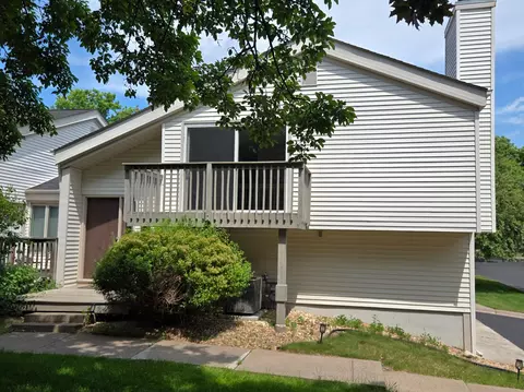 361 Elan Ct, Woodbury, MN 55125