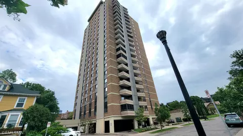 410 Groveland Ave #202, Minneapolis, MN 55403