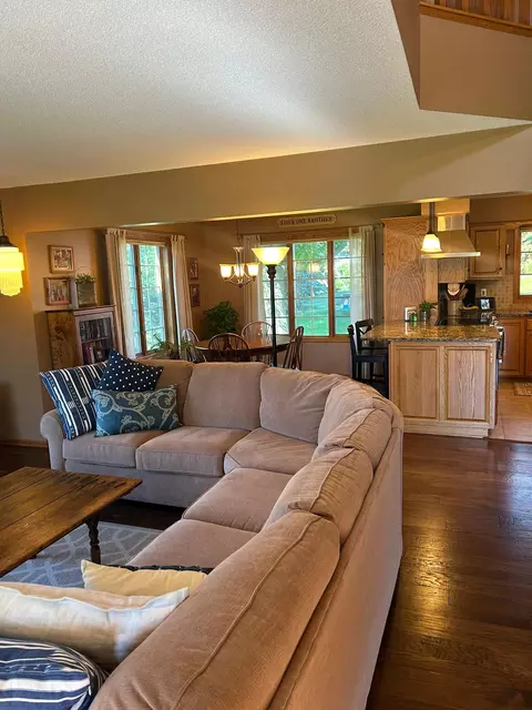 Living - 3660 8th St NE, Willmar, MN 56201 photo 2 of 5