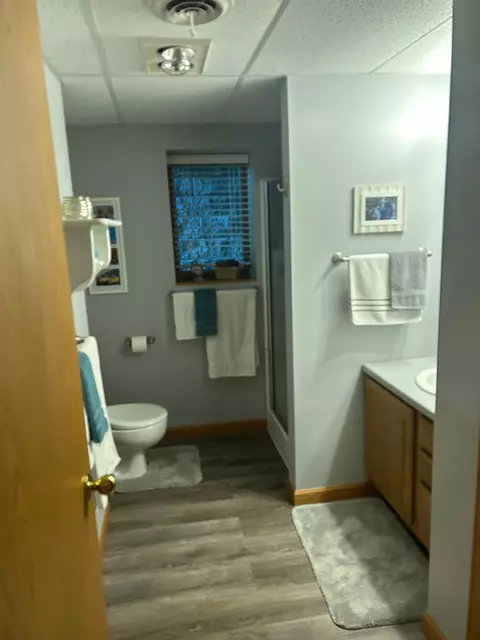 Bath - 3660 8th St NE, Willmar, MN 56201 photo 5 of 5