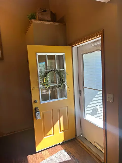 Entry Way - 3660 8th St NE, Willmar, MN 56201 photo 1 of 1