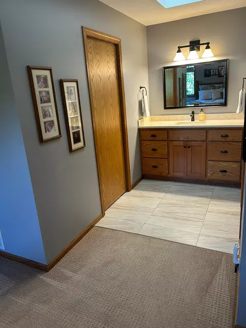 Bath - 3660 8th St NE, Willmar, MN 56201 photo 2 of 5