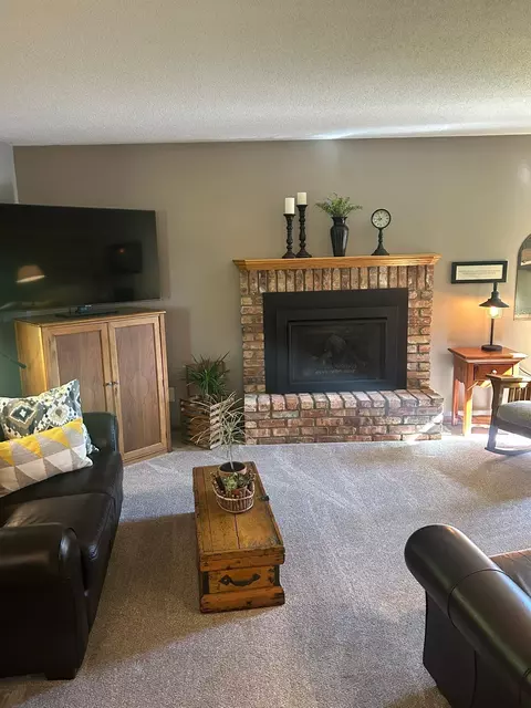 Living - 3660 8th St NE, Willmar, MN 56201 photo 4 of 5