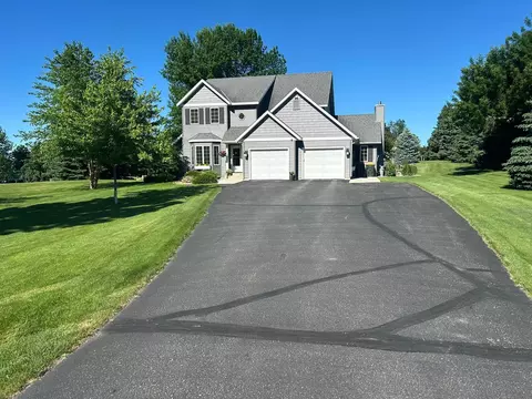 3660 8th St NE, Willmar, MN 56201