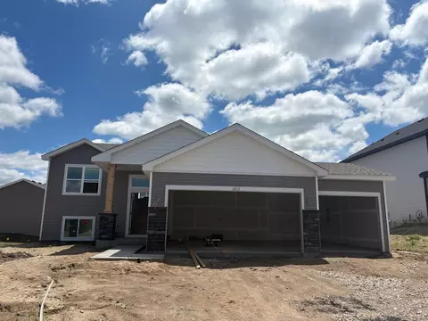 1213 Deerpath Dr NE, Hanover, MN 55341