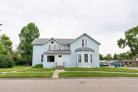 53 1st Ave NW, Mayville, ND 58257