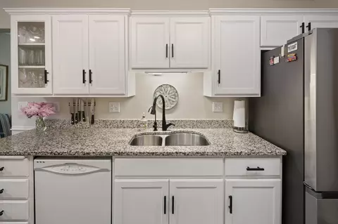 Kitchen - 2543 Colony Cir, Saint Cloud, MN 56303 photo 7 of 7
