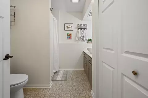 Bath - 2543 Colony Cir, Saint Cloud, MN 56303 photo 5 of 7